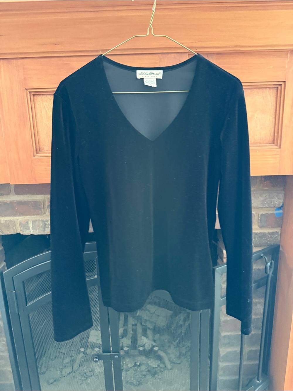 Eddie Bauer Black Velvet V-Neck Long Sleeve Tee Shirt Fitted Witchy VTG? Size S